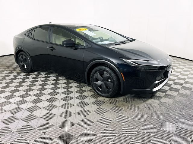 2025 Toyota Prius LE