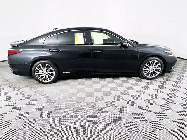 2019 Lexus ES 300h