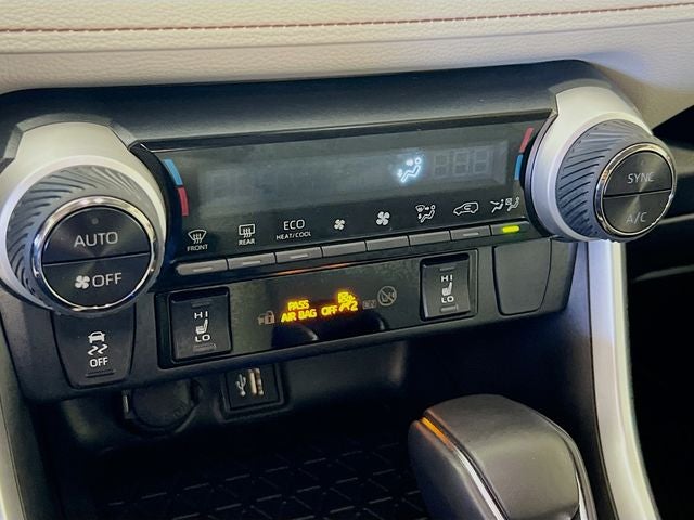 2025 Toyota RAV4 Hybrid XLE Premium