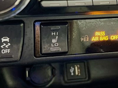 2025 Toyota RAV4 Hybrid XLE Premium