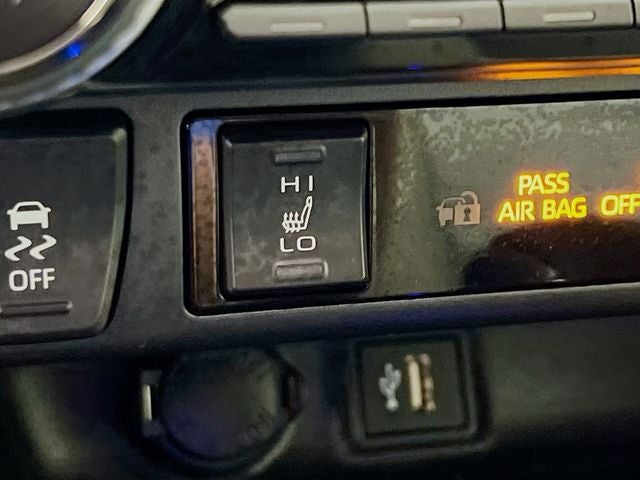 2025 Toyota RAV4 Hybrid XLE Premium