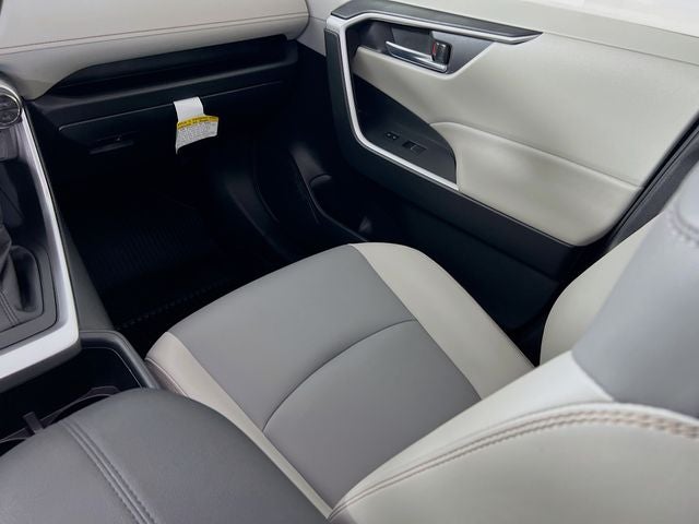 2025 Toyota RAV4 Hybrid XLE Premium