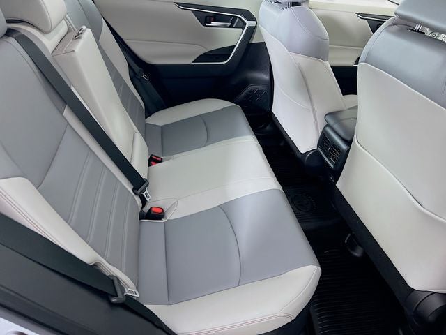 2025 Toyota RAV4 Hybrid XLE Premium