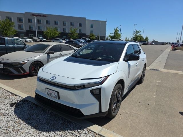 2026 Toyota bZ XLE Plus