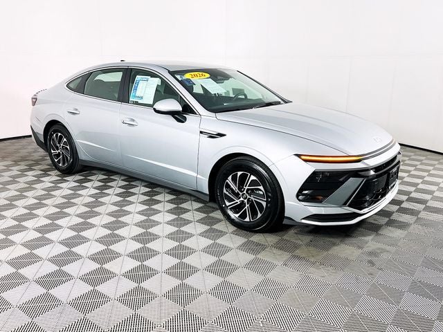 2026 Hyundai SONATA HYBRID Blue