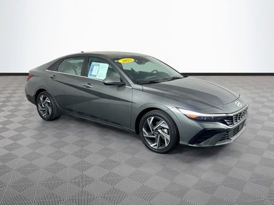 2025 Hyundai ELANTRA HYBRID Limited