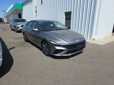 2024 Hyundai ELANTRA Limited