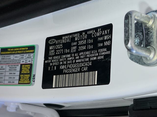2025 Hyundai ELANTRA Limited