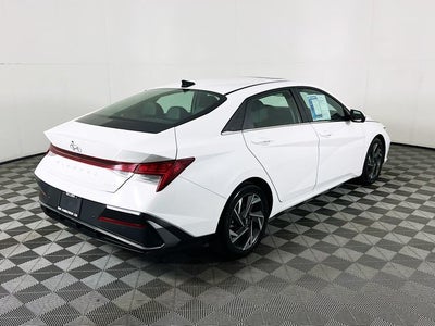 2024 Hyundai ELANTRA Limited