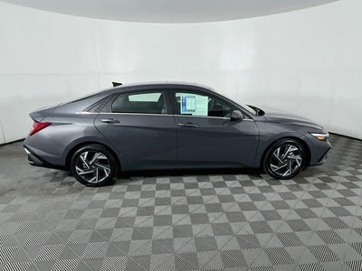 2025 Hyundai ELANTRA SEL Convenience