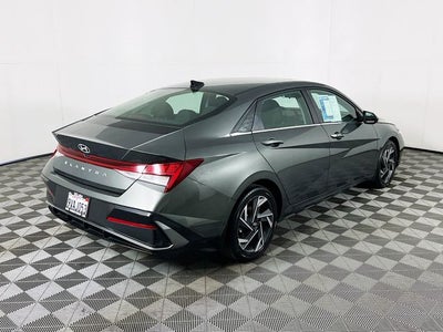2025 Hyundai ELANTRA SEL Convenience