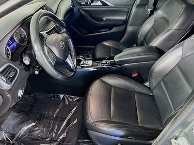 2018 INFINITI QX30 Premium