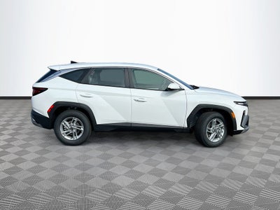 2026 Hyundai TUCSON SE FWD