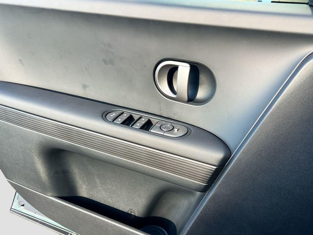 2026 Hyundai IONIQ 5 SE