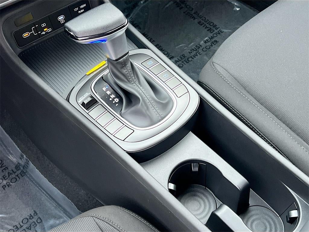 2026 Hyundai KONA SE FWD