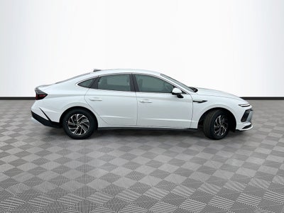 2026 Hyundai SONATA HYBRID Blue