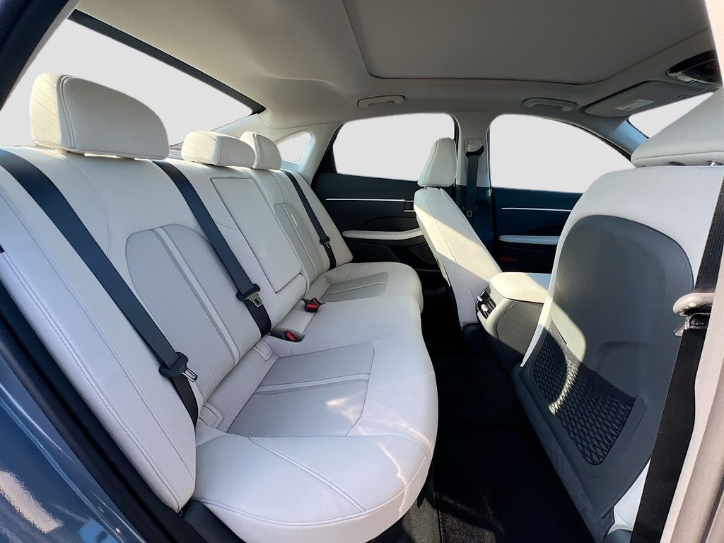 2026 Hyundai SONATA HYBRID SEL