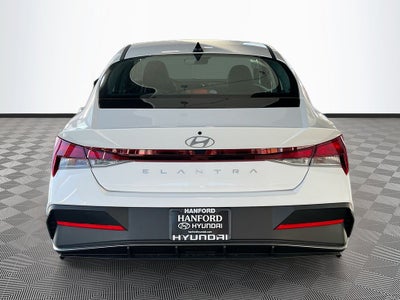 2026 Hyundai ELANTRA SE