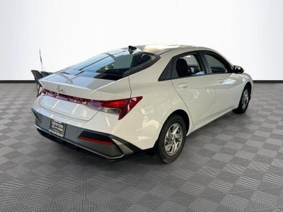 2026 Hyundai ELANTRA SE