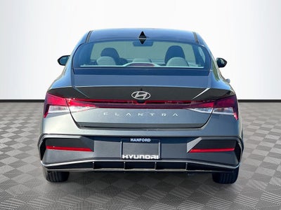 2026 Hyundai ELANTRA SE