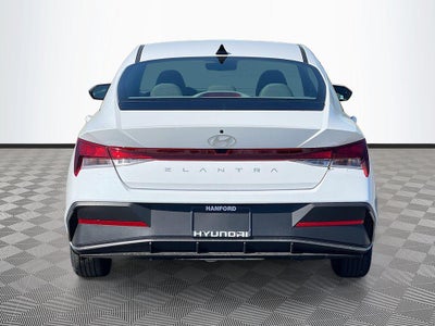 2026 Hyundai ELANTRA SE