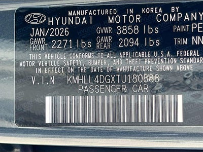 2026 Hyundai ELANTRA SE