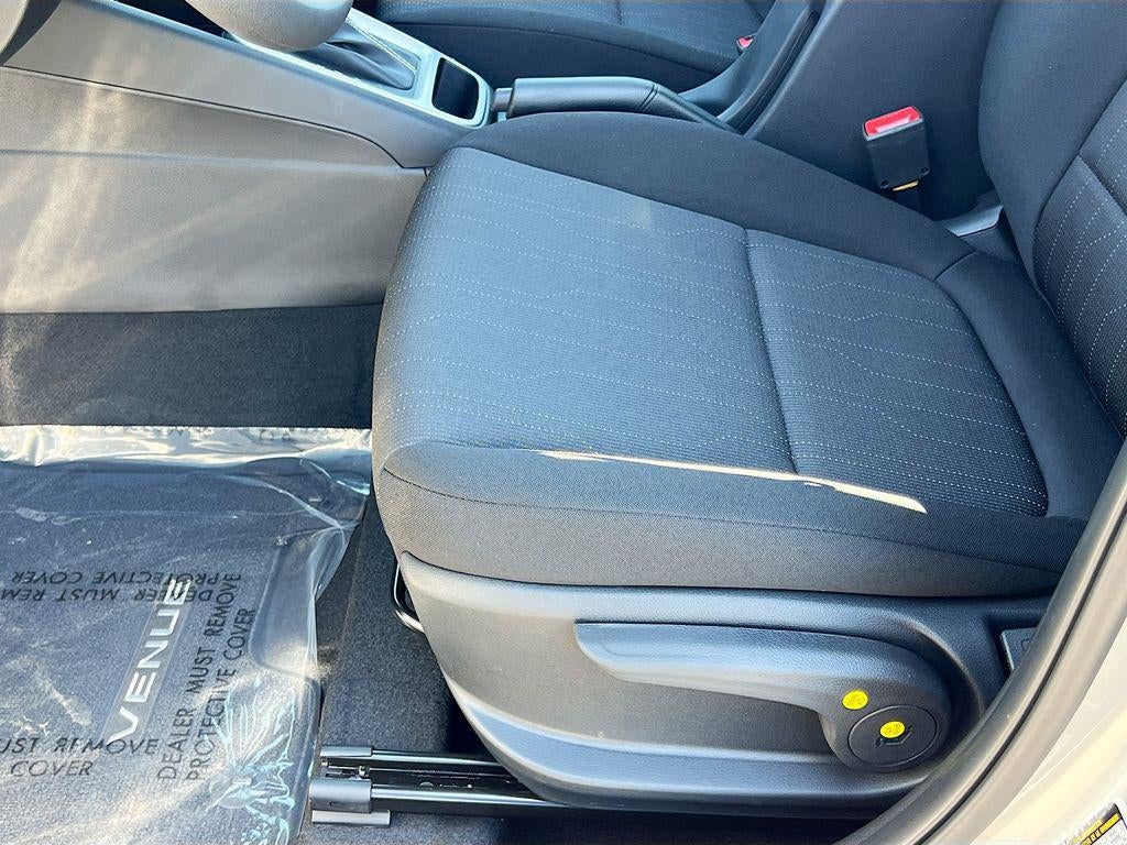 2025 Hyundai VENUE SE