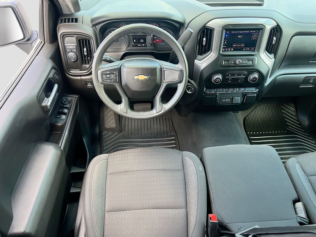 2022 Chevrolet Silverado Custom