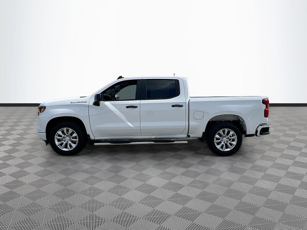 2022 Chevrolet Silverado Custom