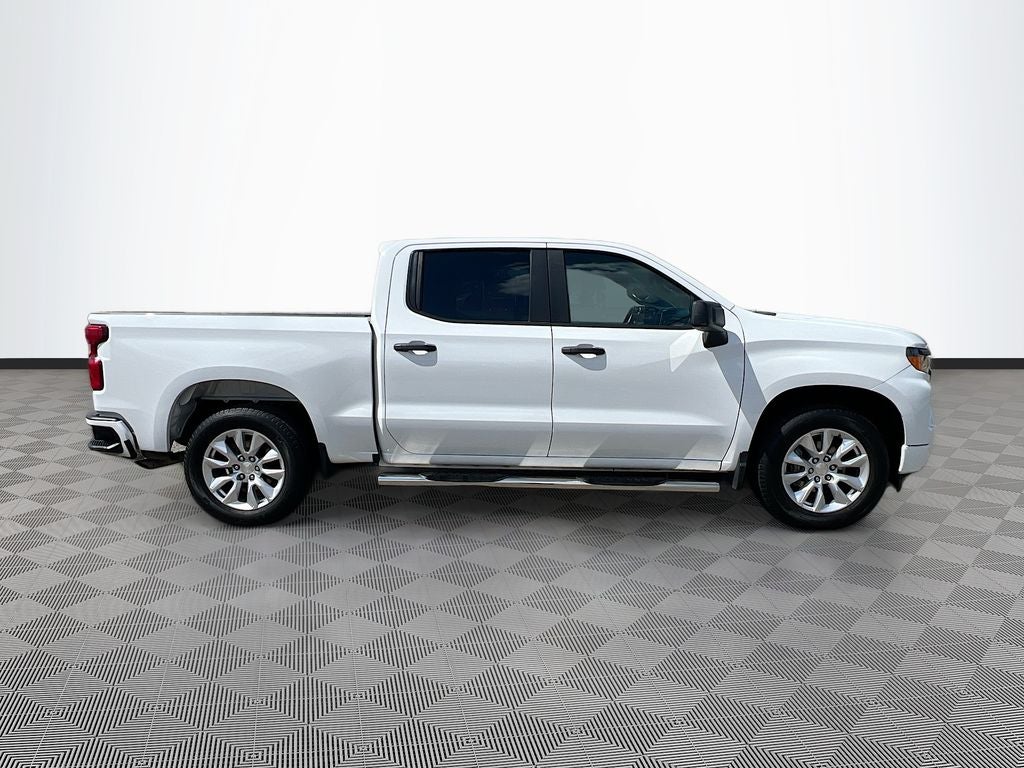 2022 Chevrolet Silverado Custom