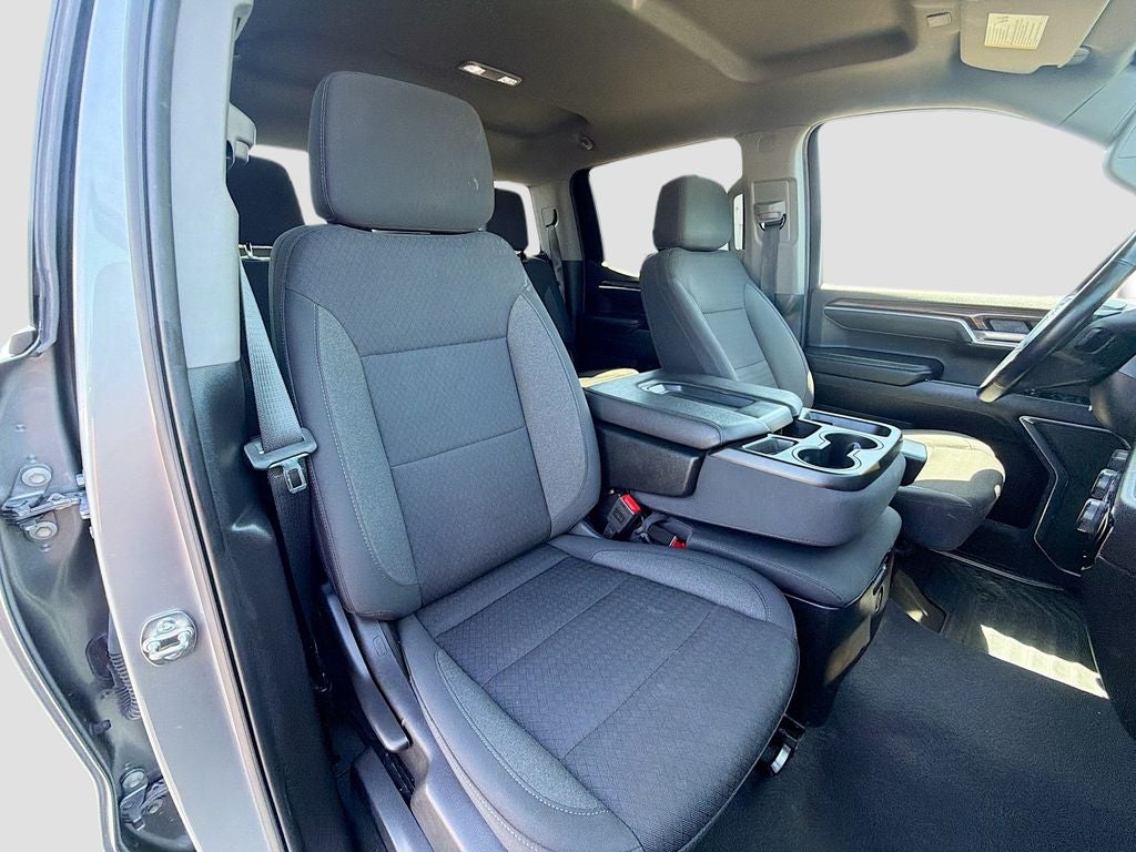 2025 Chevrolet Silverado LT