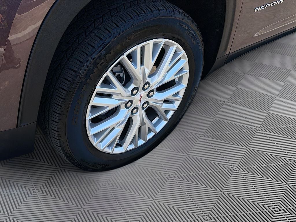 2025 GMC Acadia FWD Elevation
