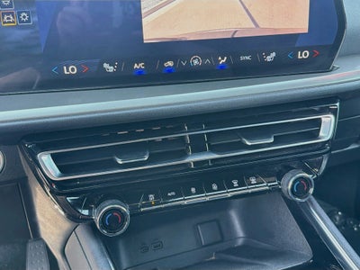 2025 Chevrolet Traverse FWD LT