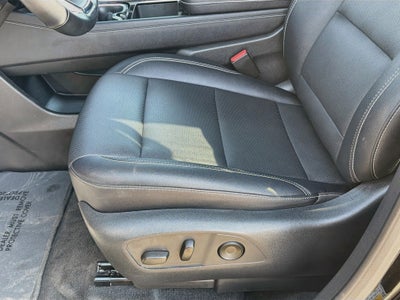2025 Chevrolet Traverse FWD LT