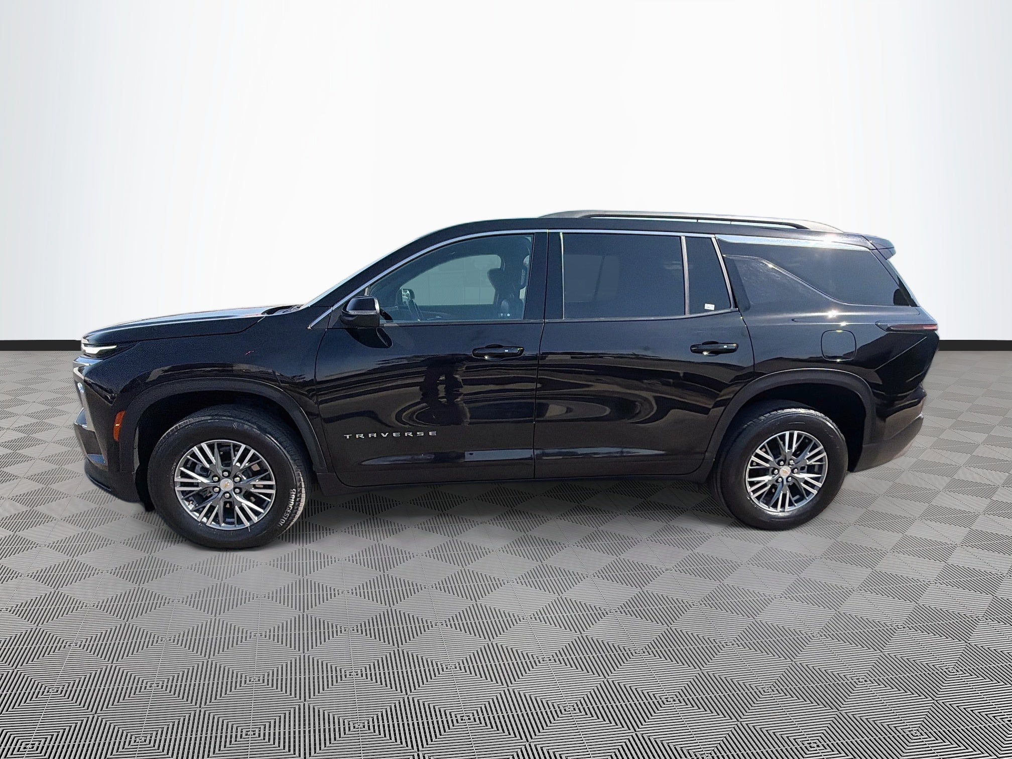 2025 Chevrolet Traverse FWD LT