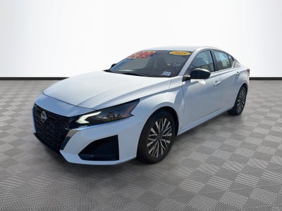 2025 Nissan Altima SV