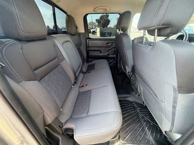 2025 Nissan Frontier SV