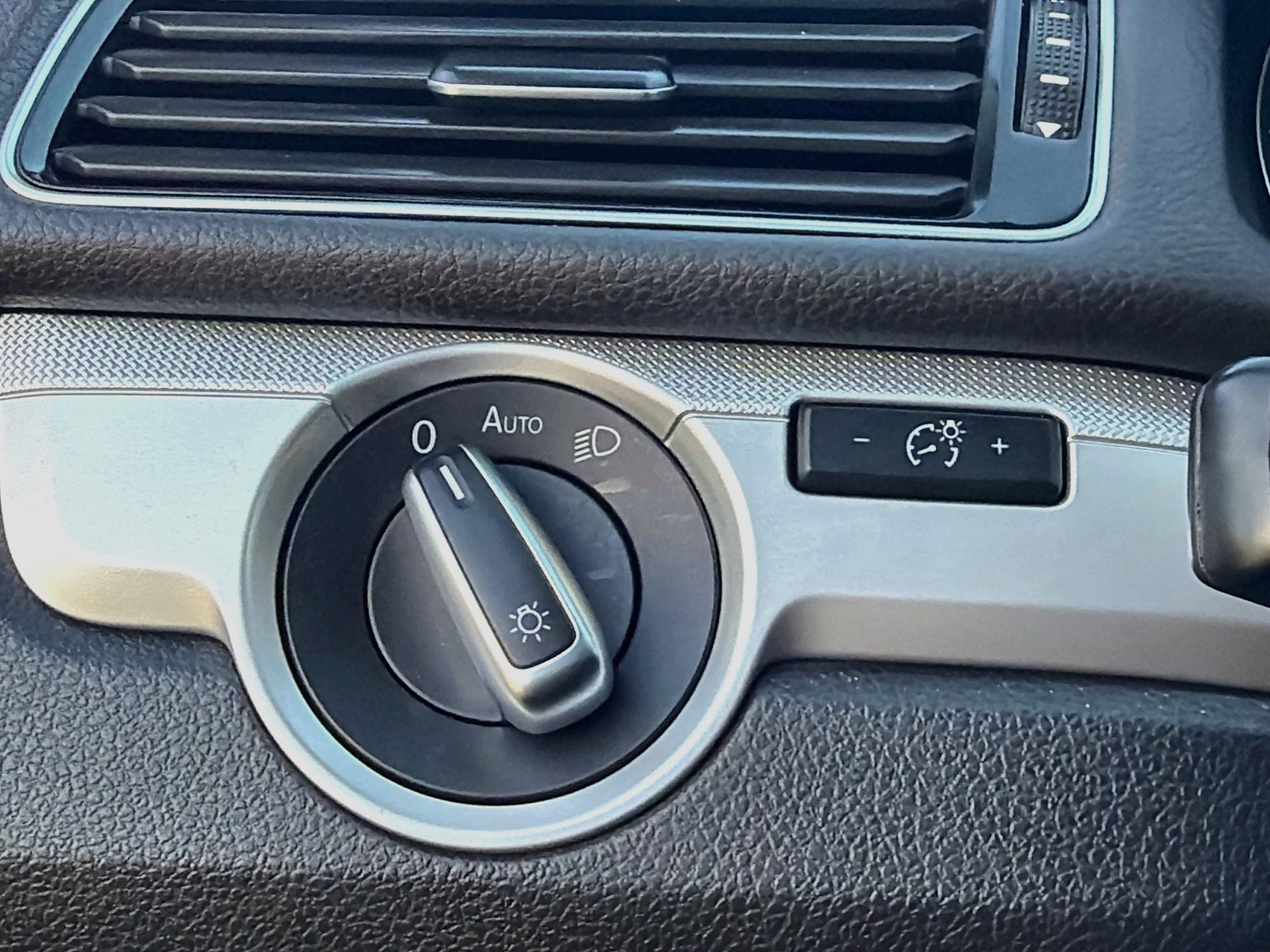 2019 Volkswagen Passat 2.0T Wolfsburg Edition
