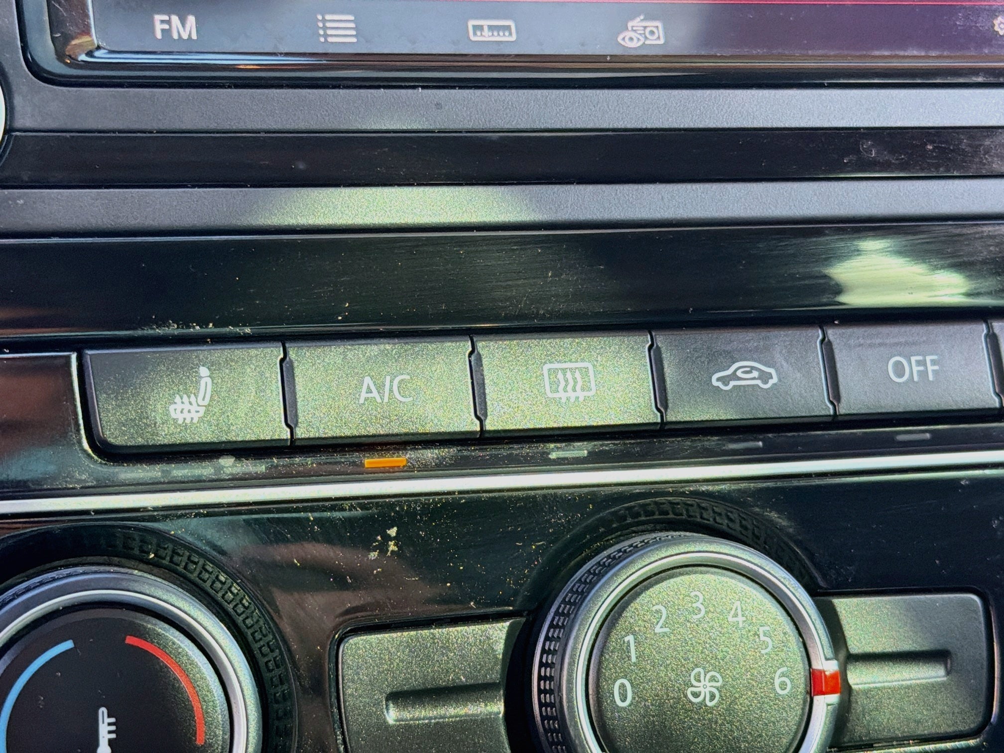 2019 Volkswagen Passat 2.0T Wolfsburg Edition