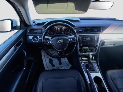 2019 Volkswagen Passat 2.0T Wolfsburg Edition
