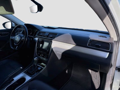 2019 Volkswagen Passat 2.0T Wolfsburg Edition