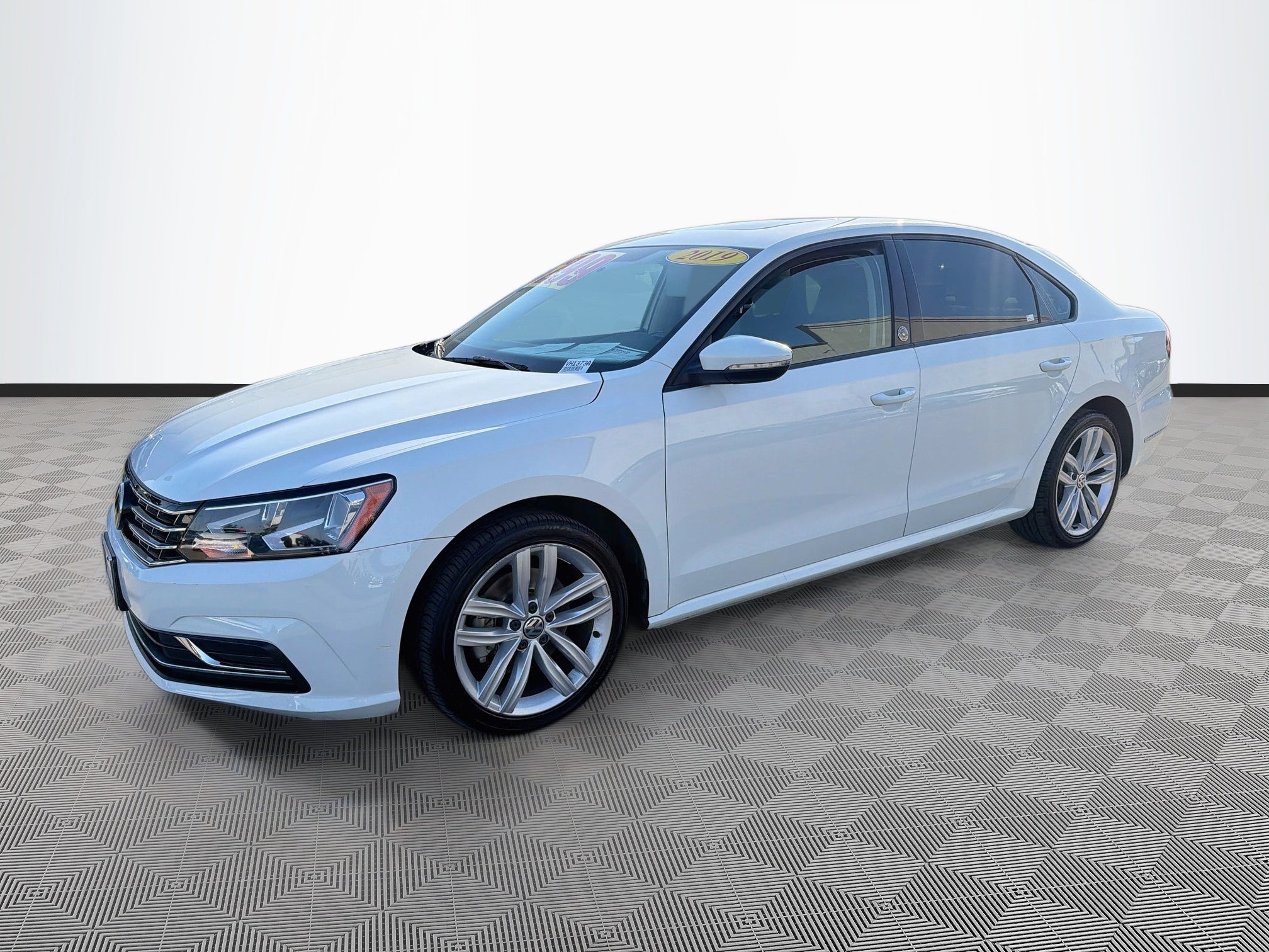 2019 Volkswagen Passat 2.0T Wolfsburg Edition
