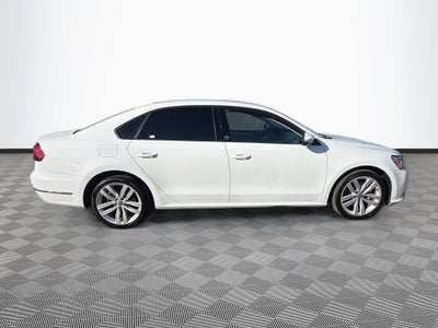 2019 Volkswagen Passat 2.0T Wolfsburg Edition