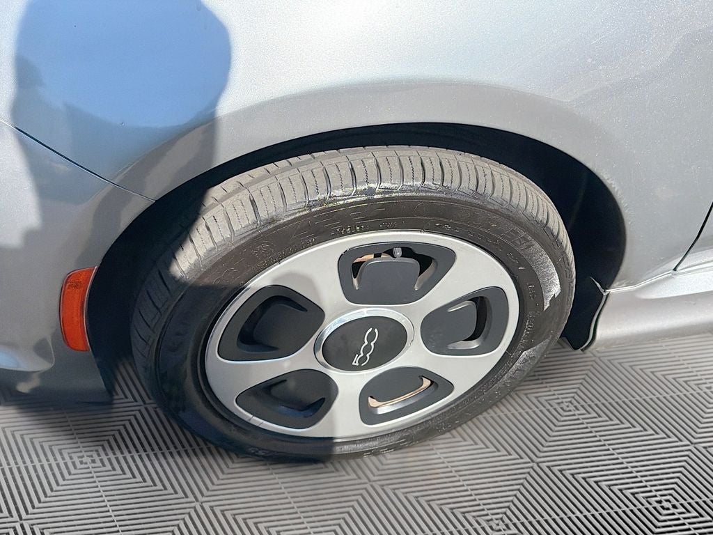 2016 FIAT 500e Battery Electric