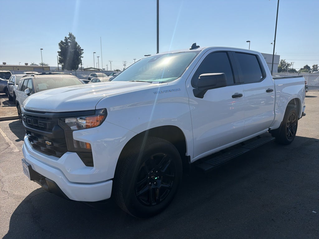 2024 Chevrolet Silverado Custom