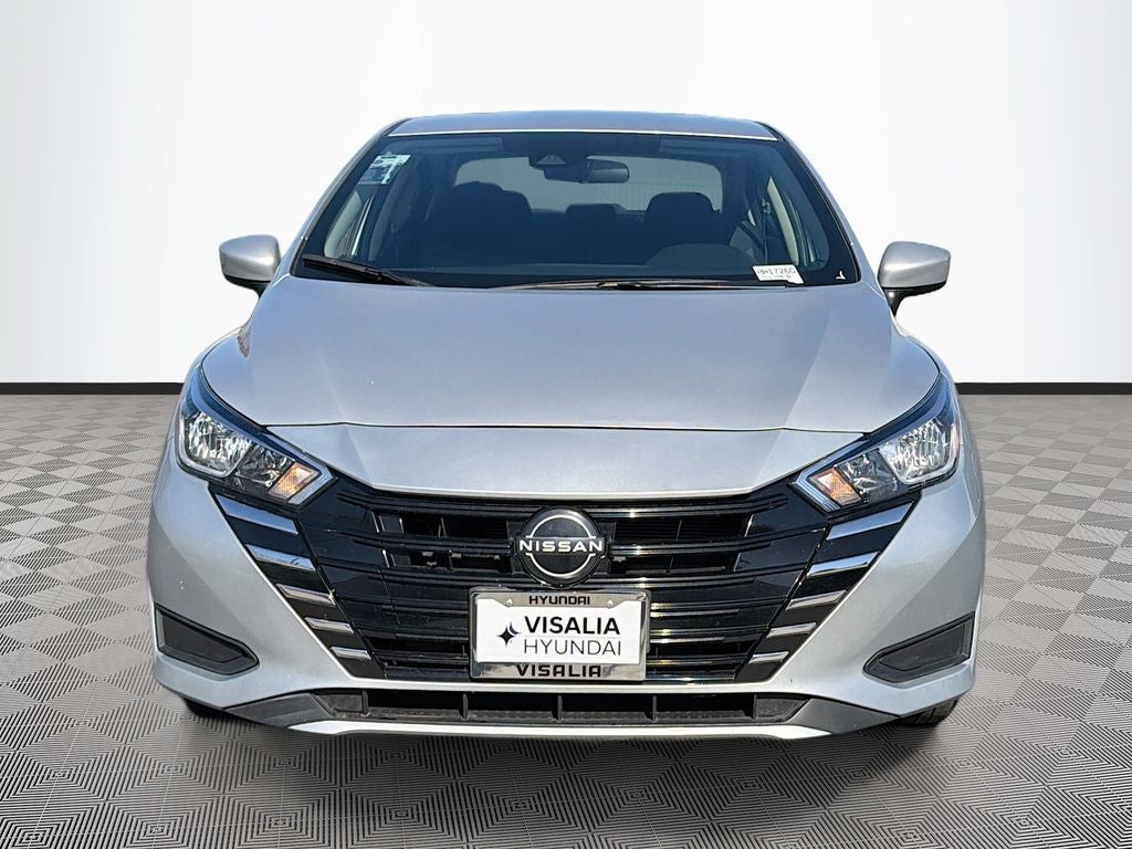 2023 Nissan Versa SV