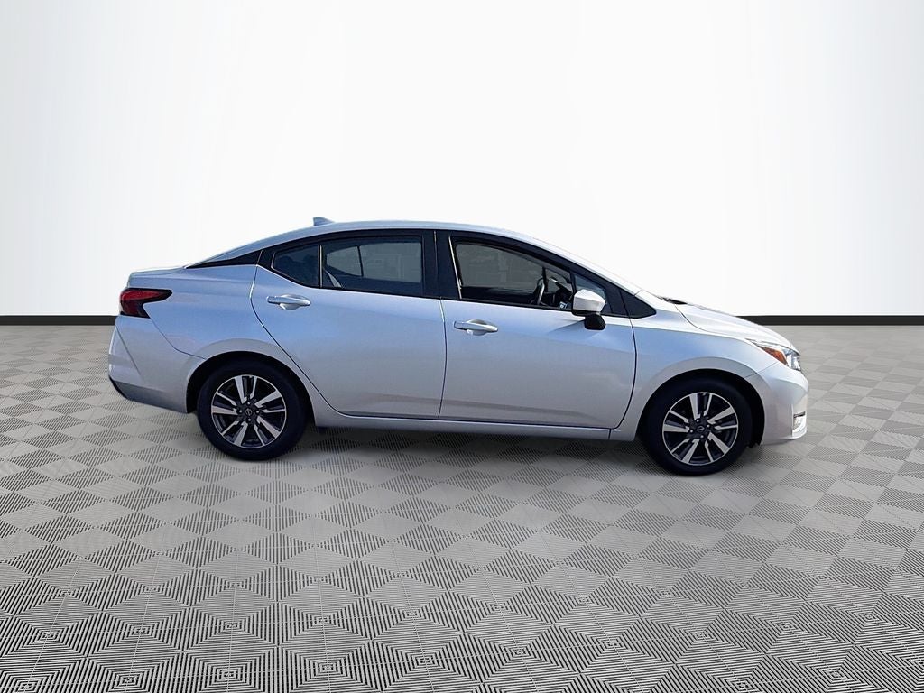 2023 Nissan Versa SV