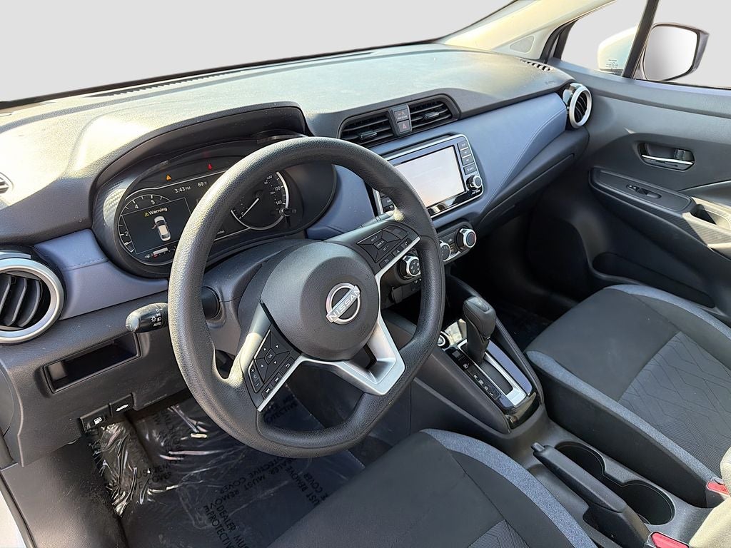 2023 Nissan Versa SV
