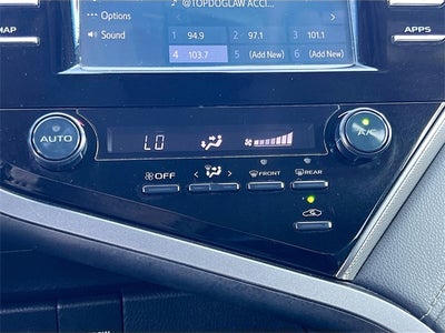 2019 Toyota Camry SE