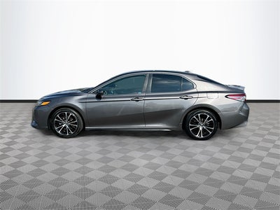 2019 Toyota Camry SE